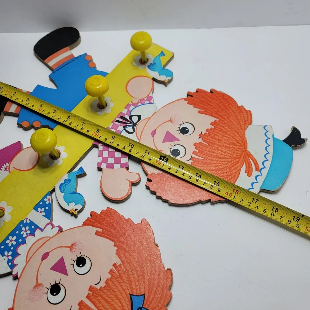 Vintage 1972 Raggedy Ann and Andy Wood Wall Coat Rack 5 Pegs Bobbs-Merrill Co